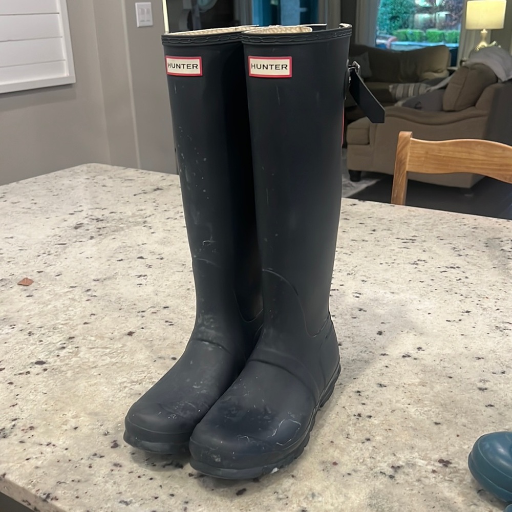 Dark navy Hunter boots size 9